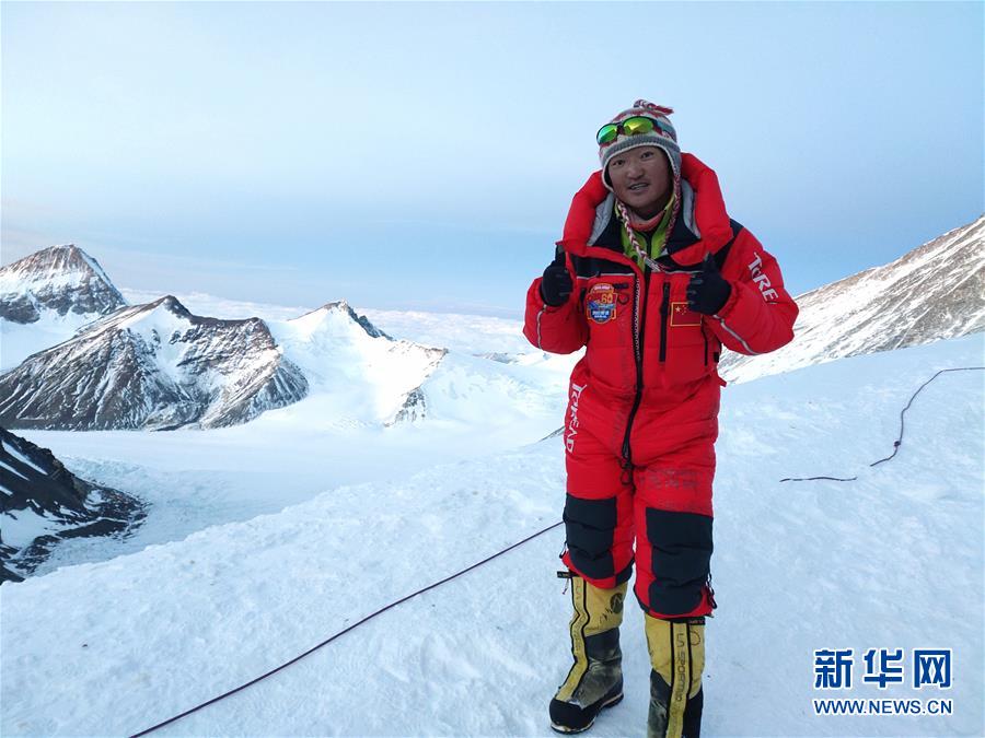 (新华全媒头条·青春的梦想 青春的奋斗·图文互动)(1)二〇二一——二〇三五:照见你我青春路 (新华全媒头条·青春的梦想 青春的奋斗·图文互动)(1)二〇二一——二〇三五:照见你我青春路