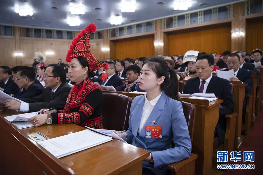 (新华全媒头条·青春的梦想 青春的奋斗·图文互动)(3)二〇二一——二〇三五:照见你我青春路 (新华全媒头条·青春的梦想 青春的奋斗·图文互动)(3)二〇二一——二〇三五:照见你我青春路